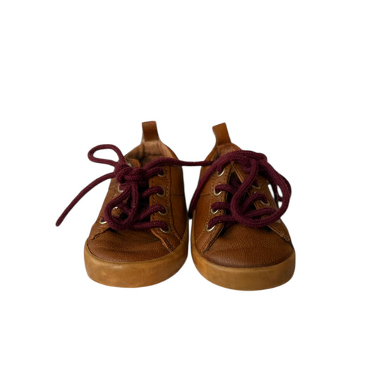 Old Navy Tan Tie Up Shoes with Burgundy Laces, Children's Size 5 in EUC