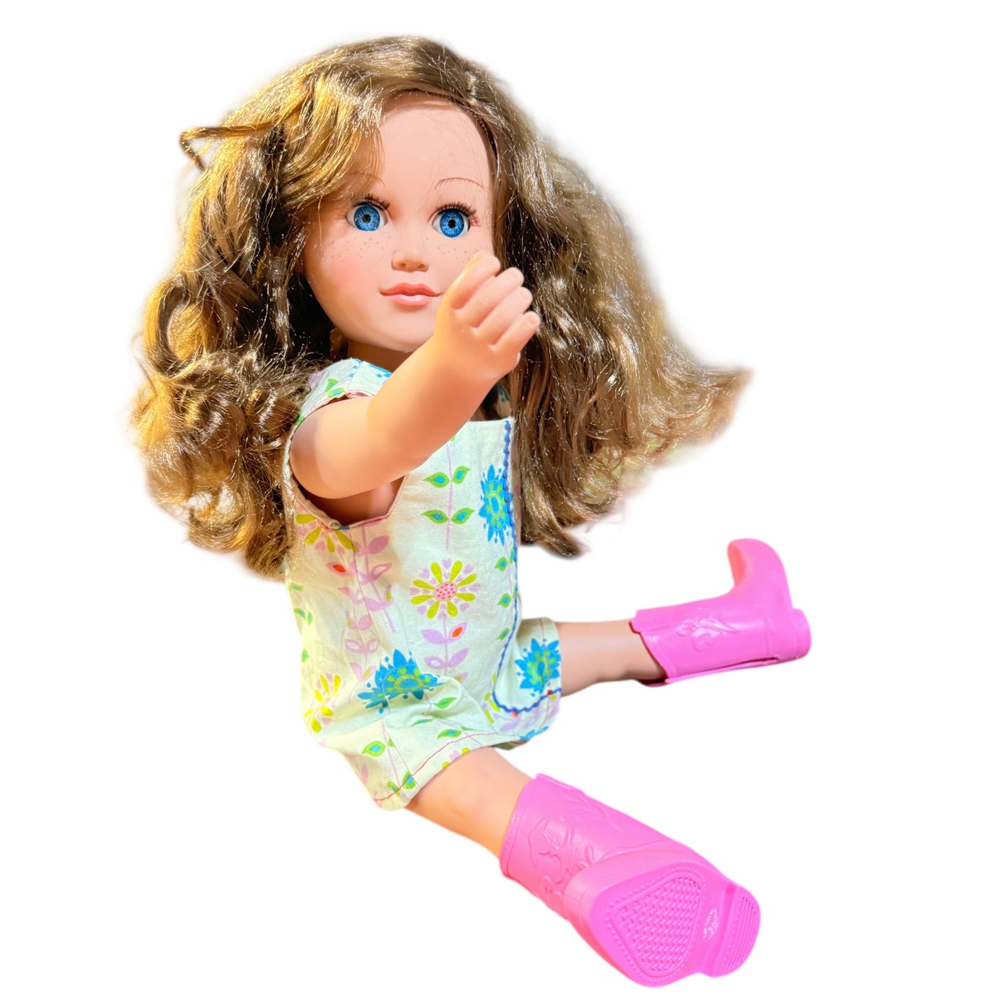 Beautiful Cititoy 18" Fashion Doll, Long Brown Curls, Blue Sleepy Eyes & A Dusting of Freckles