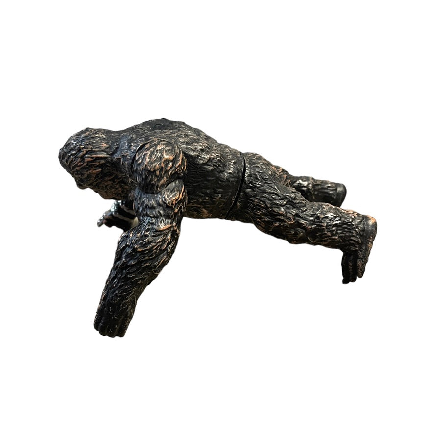 King Kong Figurine, 9" Finely Detailed, Swivel Hips, Moveable Arms, Red Eyes, Silver Painted Chain