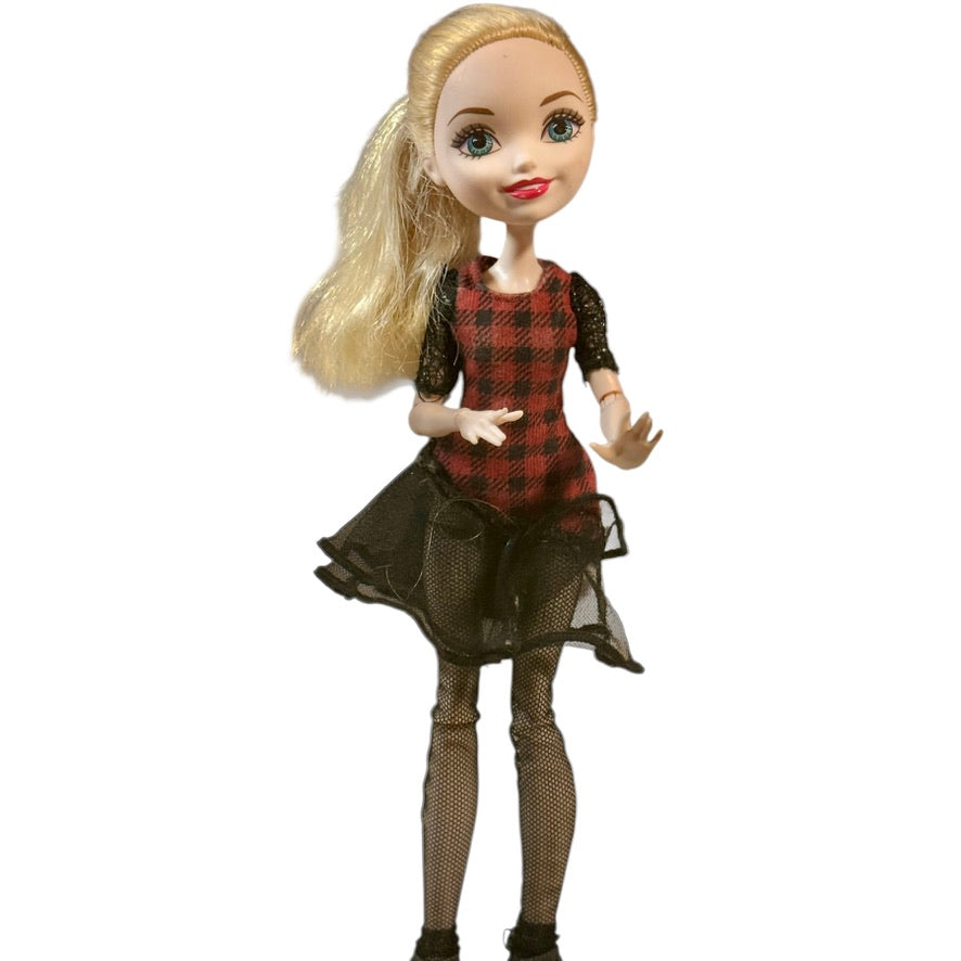 Ever After High First Chapter Cherise Hood, Original Outfit with Net Stockings and High Black Shoes