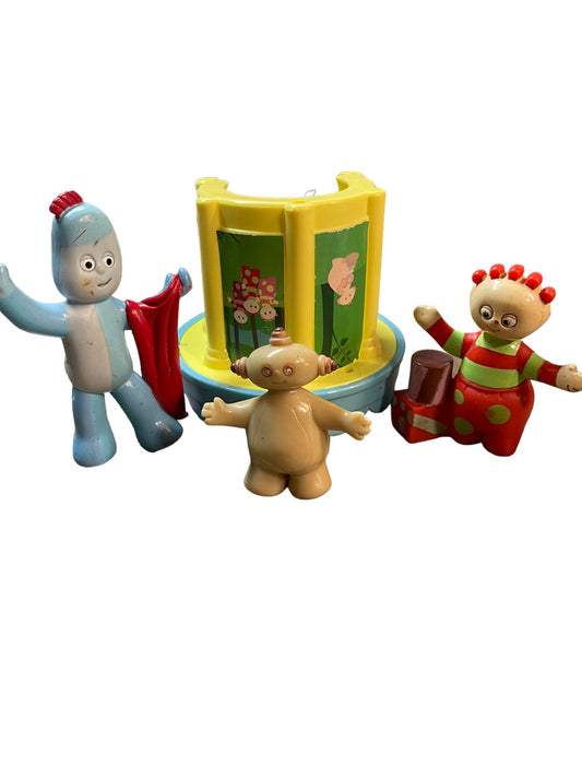 In the Night Garden Favourites! Iggle Piggle, Upsie Daisy & Makka Pakka + Replacement Gazebo Parts