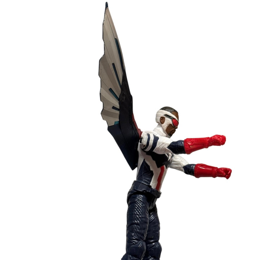 Marvel Legends Falcon Winter Soldiers Captain America, Sam Wilson, BAF Wings in GUC