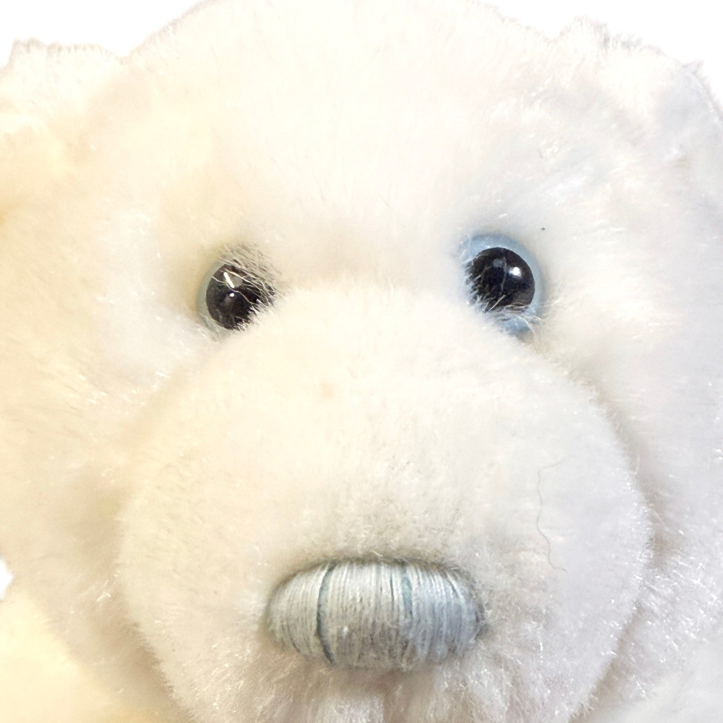 Build-A-Bear Seated Polar Bear, Bright White with Pretty Blue Eyes & a Satin Nose, 11” in GUC.  x