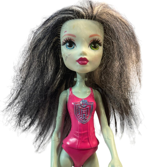 Mattel 2015 Monster High Frankie Stein Cheerleader Doll, Grey Streaky Hair, Blue Boots in Guc