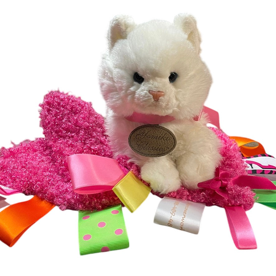 Yomiko Classics White Persian Cat with Raspberry Multi-Textured Minkie Ribbon Tug Lovey
