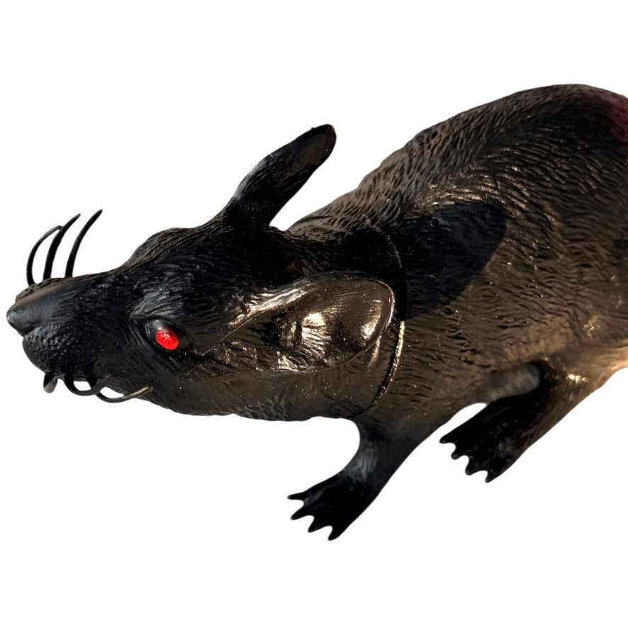 Rat! Yikes! Lifelike Plastic Rat, Just Ready to Scare the Bejebbers Out of Your Besties! in EUC