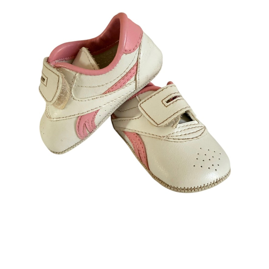 Bout'Shou White& Pink Infant Size 1 Trainers/ Running Shoes, Hook & Loop Closure Tab GUC
