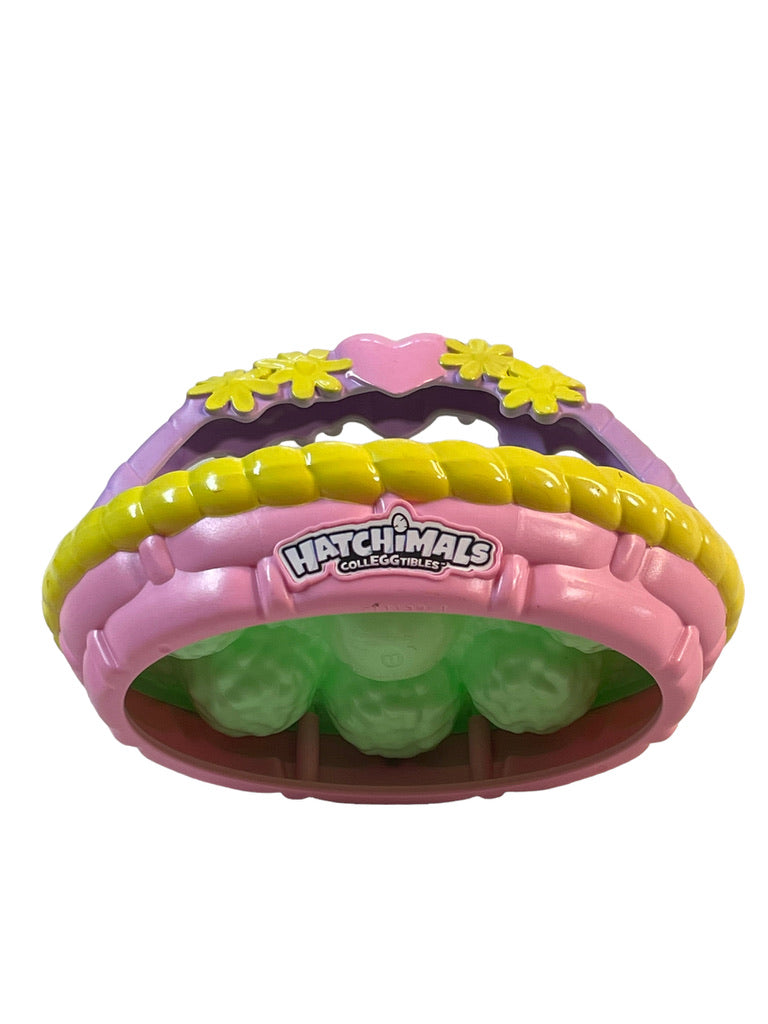 Hatchimals Colleggtibles in Pink Spring Basket with Mixed Lot of 8 Toys in EUC