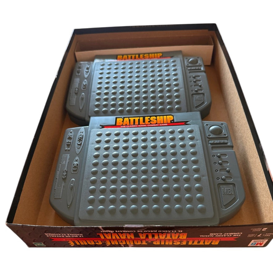 BATTLESHIP The Classic Naval Combat Game Vintage, 1998, Complete and in Good Condition