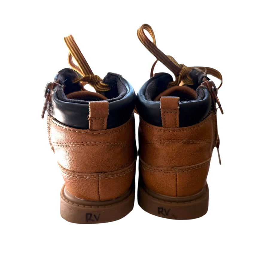 Carter's Brown Hiking Boots with Laces & Side Zippers, Size 9 , in Good Preowned Condition