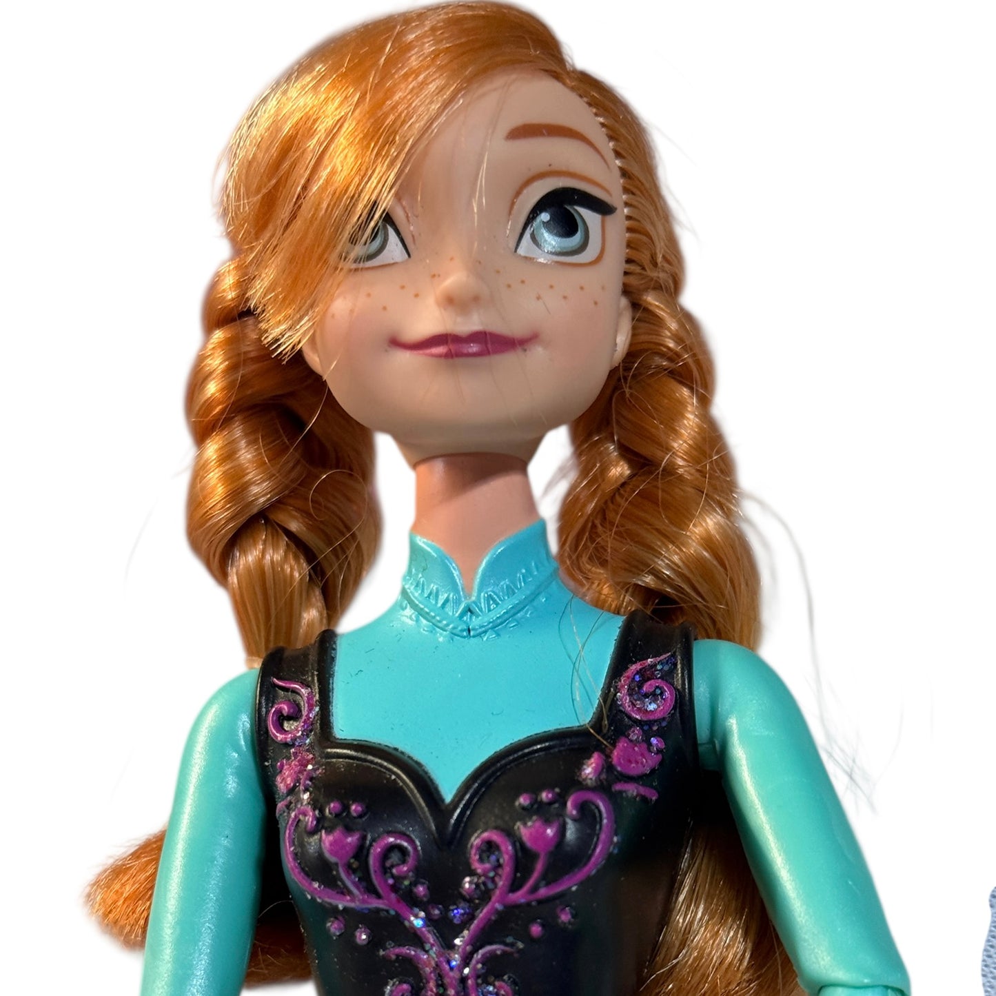 Princess Anna from Frozen 2, Fully Posable in Skating Costume with Skates, Preowned in GUC