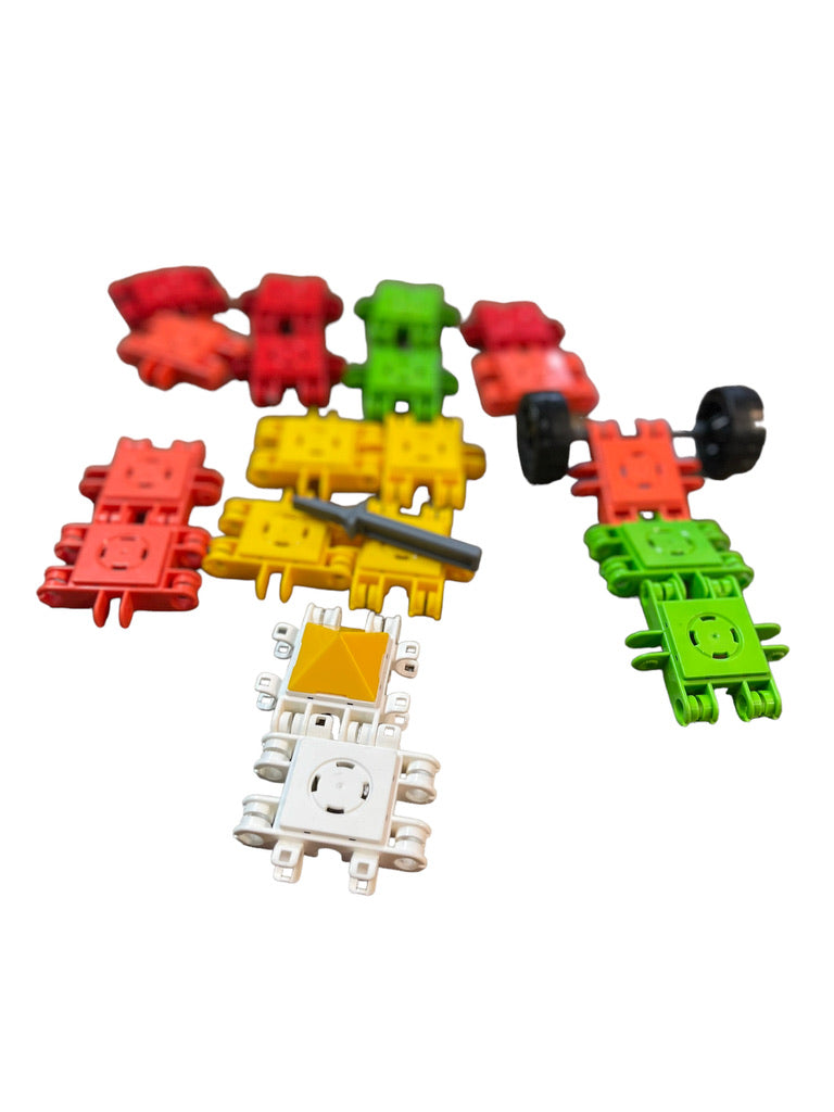 Clikformer's Airplane Clik Building Set GUC- Incomplete