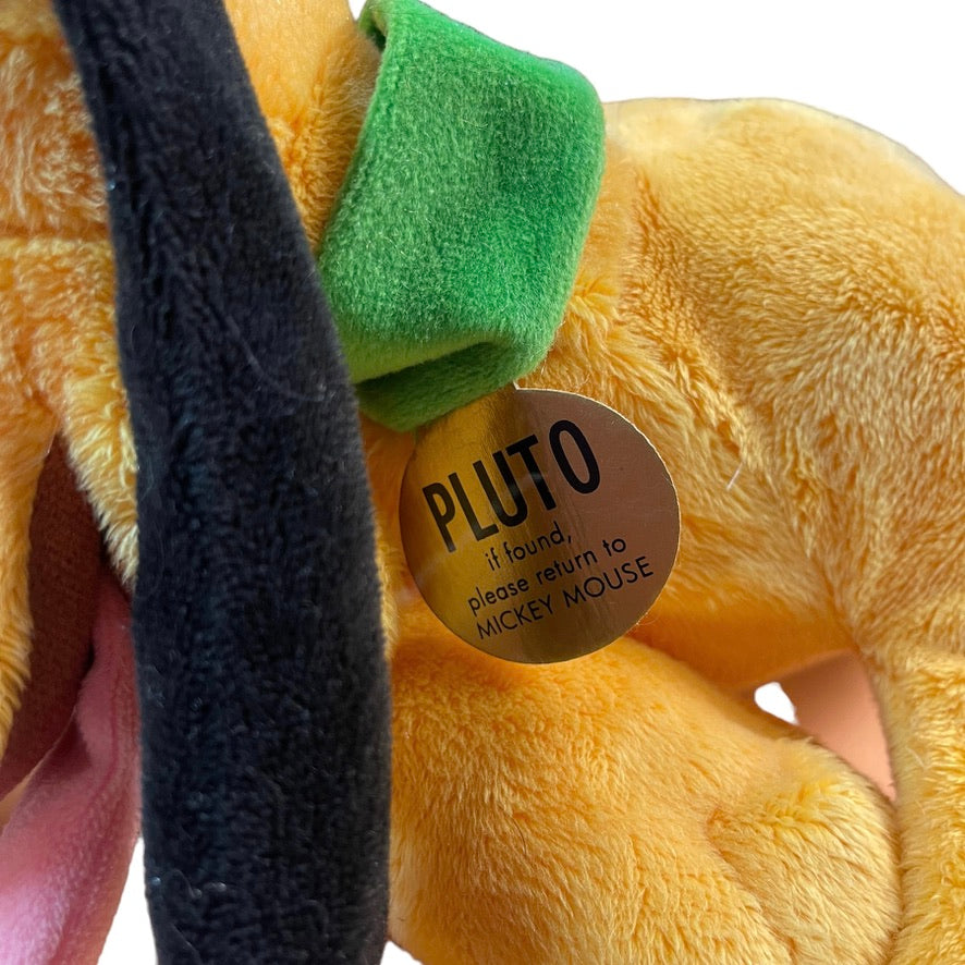 Pluto, Vintage Disney Parks 17" Stuffed Animal Plush with Green Collar & Gold Tag EUC