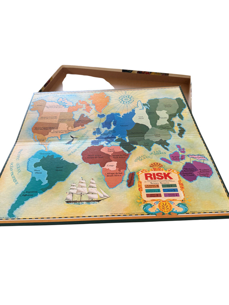 Risk- Parker Brother's World Conquest Game, Preowned, Complete & in Good Condition 1975