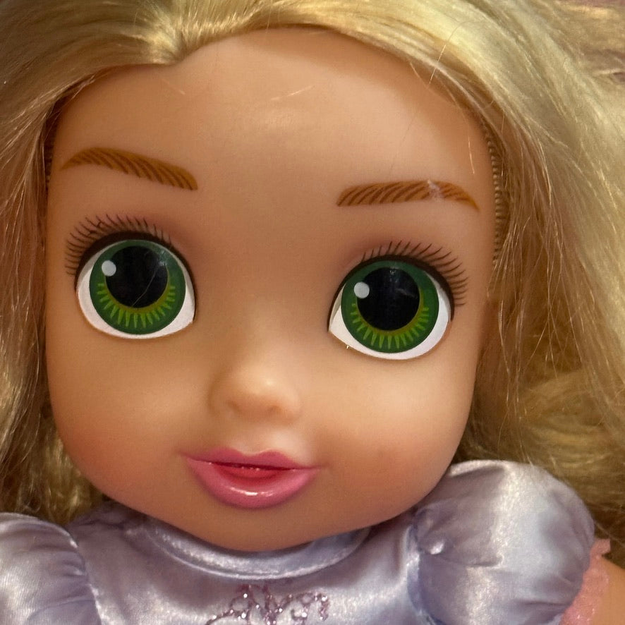 Royal Rapunzel Baby Doll, Disney Jakks Pacific Inc. Luxurious Hair, Original Outfit, So Pretty!