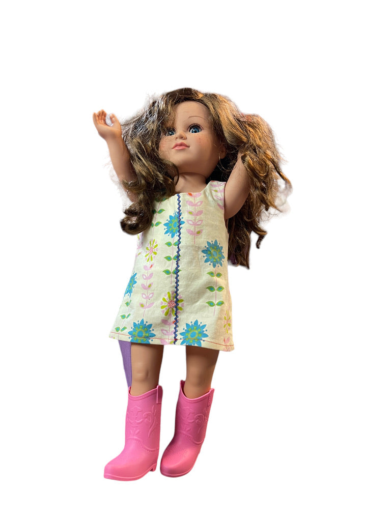 Beautiful Cititoy 18" Fashion Doll, Long Brown Curls, Blue Sleepy Eyes & A Dusting of Freckles