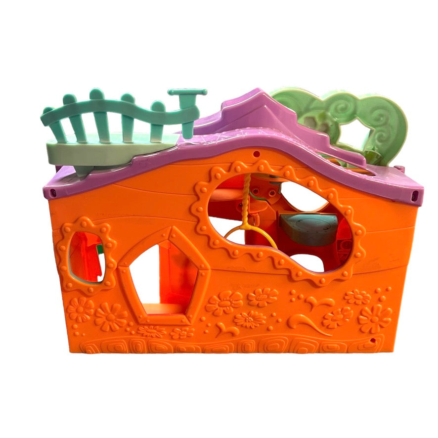 Hasbro Littlest Pet Shop Orange Club Treehouse in Very Good Preowned Condition