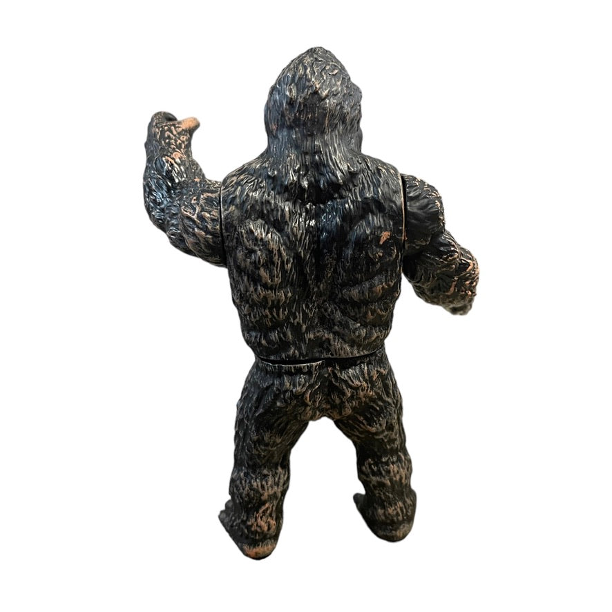 King Kong Figurine, 9" Finely  Detailed, Swivel Hips, Moveable Arms, Red Eyes, Silver Painted Chain