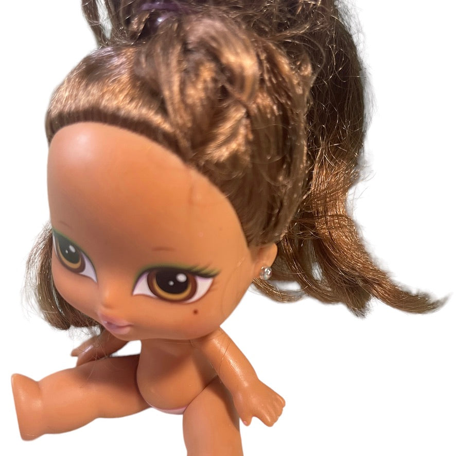 Bratz Babyz Angelz, 'Yasmin,' 5" Posable Vinyl Doll Luxurious Brown Hair and Shiny Earrings