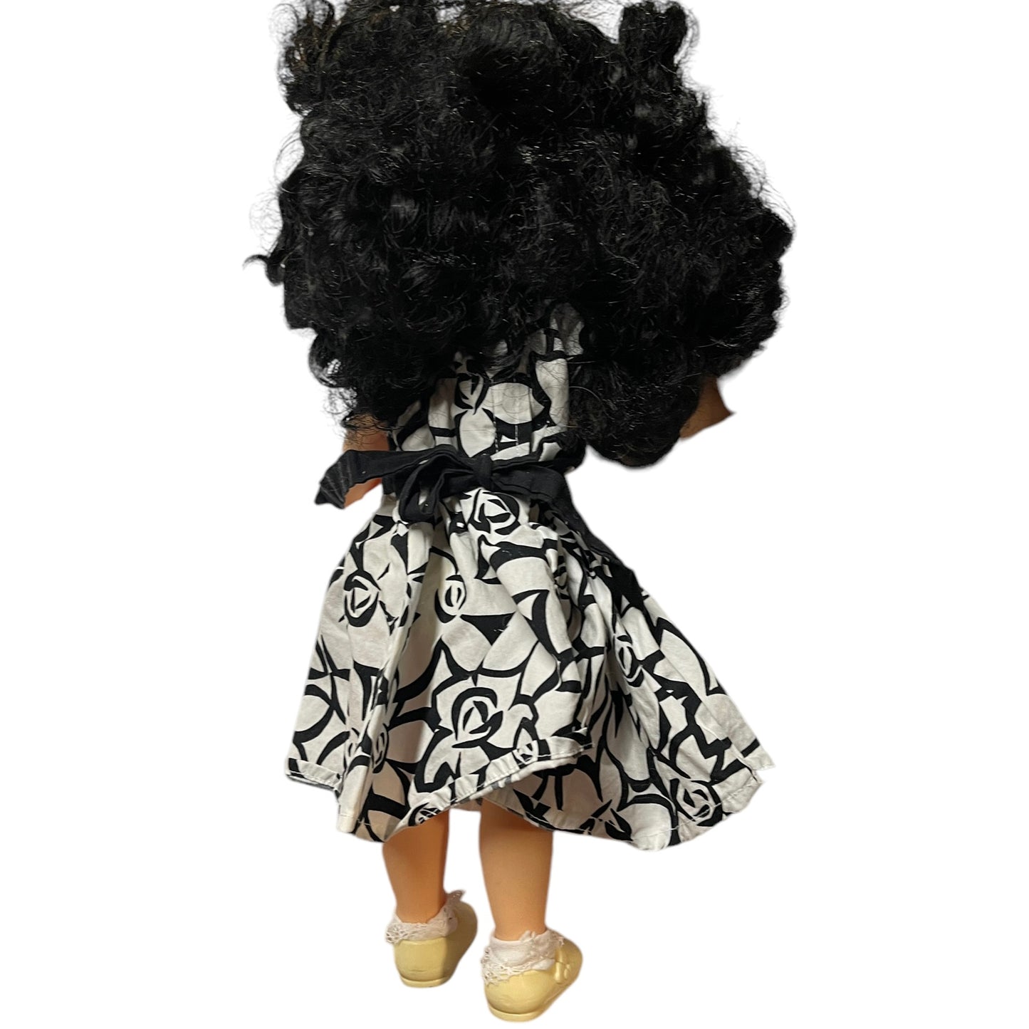 Disney Snow White 15" Animator Princess Toddler Doll, Huge Brown Eyes, Black Hair & Print Dress