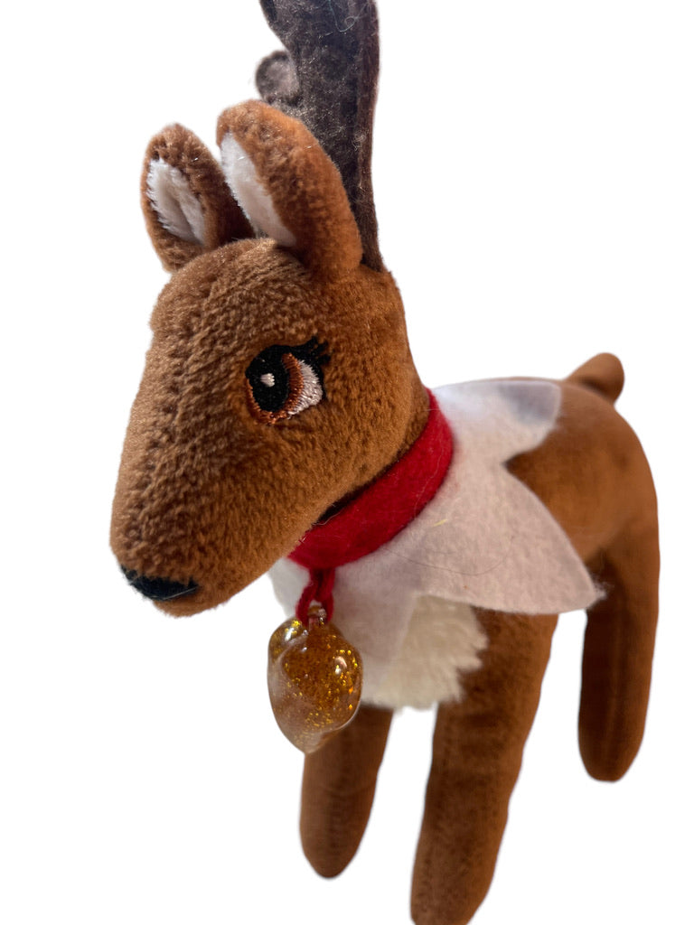 Elf on the Shelf Pet Reindeer Doll, Red Collar & Sparkly Heart Pendant