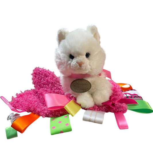 Yomiko Classics White Persian Cat with Raspberry Multi-Textured Minkie Ribbon Tug Lovey