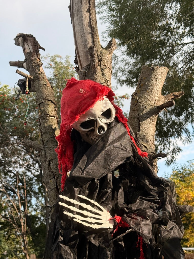Grim Reaper Skeleton Hanging Indoor/Outdoor Halloween Decor, Black & Red Tatters