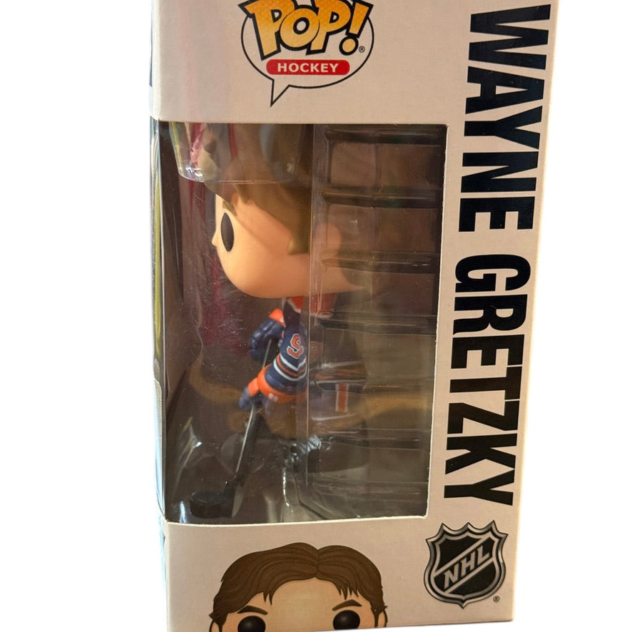 Wayne Gretzky Oilers Funko Pop NHL Canadian Exclusive Vinyl Figure Preowned Unused in Box