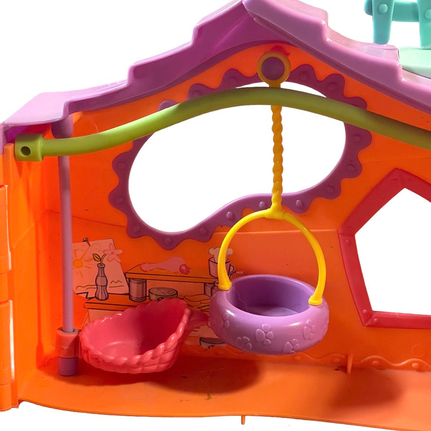 Hasbro Littlest Pet Shop Orange Club Treehouse in Very Good Preowned Condition