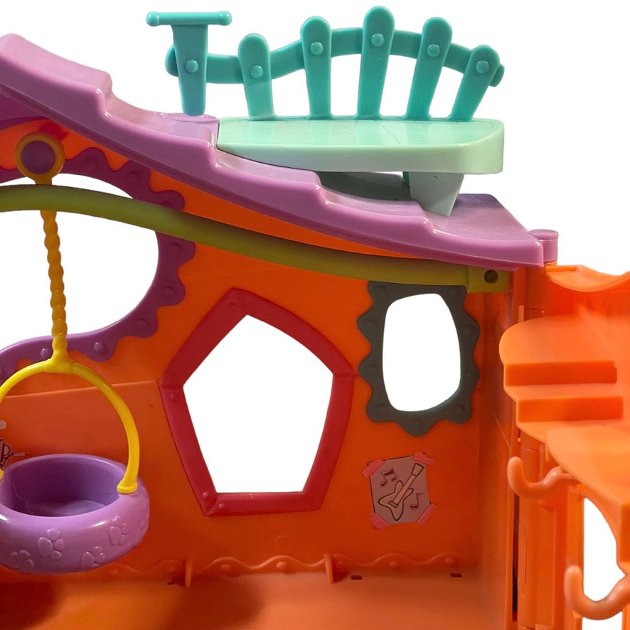 Hasbro Littlest Pet Shop Orange Club Treehouse in Very Good Preowned Condition