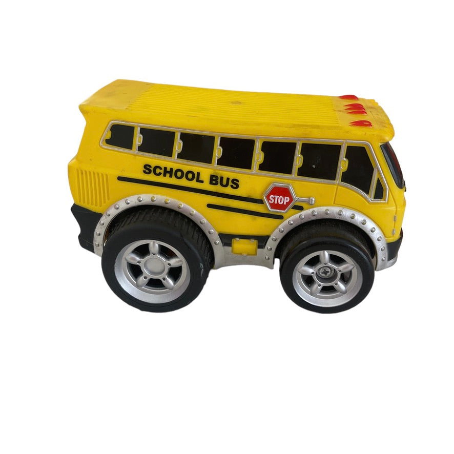 Kid Galaxy  KG17153S 6" Squeezable Pull Back Friction School Bus in EUC