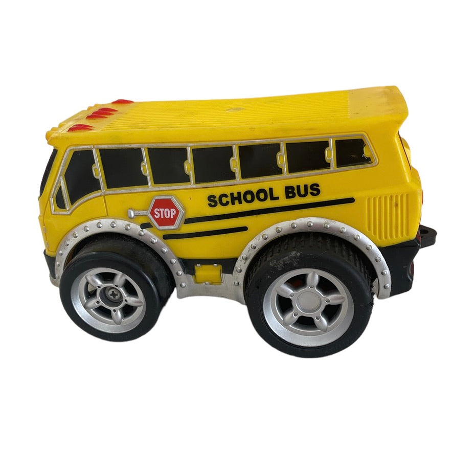 Kid Galaxy  KG17153S 6" Squeezable Pull Back Friction School Bus in EUC