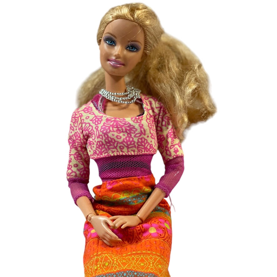 Mattel Articulated Blond 2009 Doll & 2000 Flower Power Pink & Orange Hippy Dress & Accessories