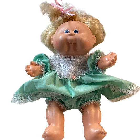 Coleco  Moulded Vinyl Cabbage Patch Baby Doll, Blond/Blue Eyes 1987. GUC