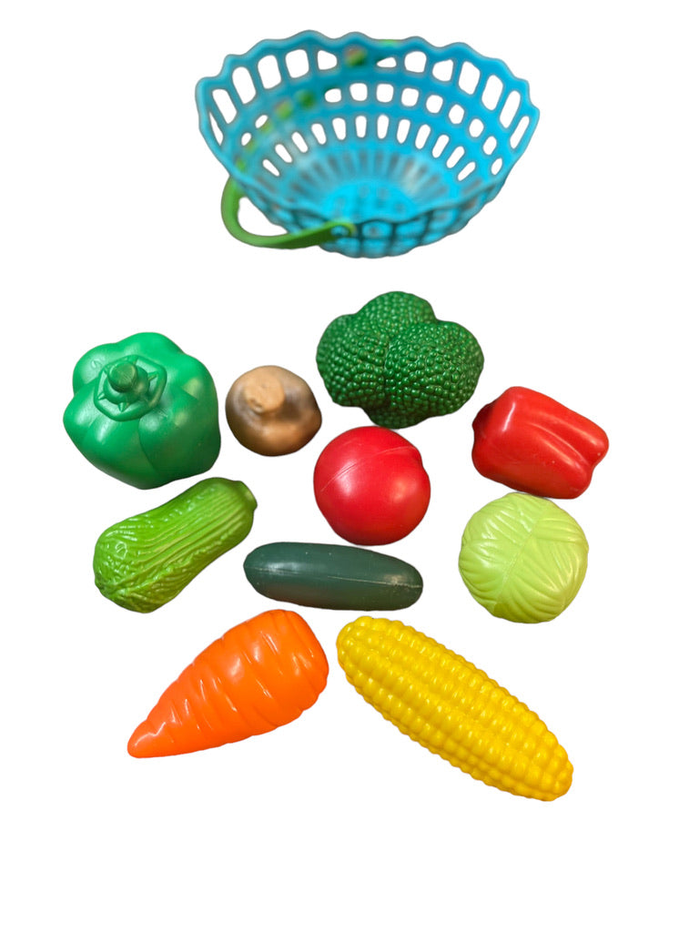 Playfood Market Basket of Fresh Vegetables, Light Plastic, Realistic GUC