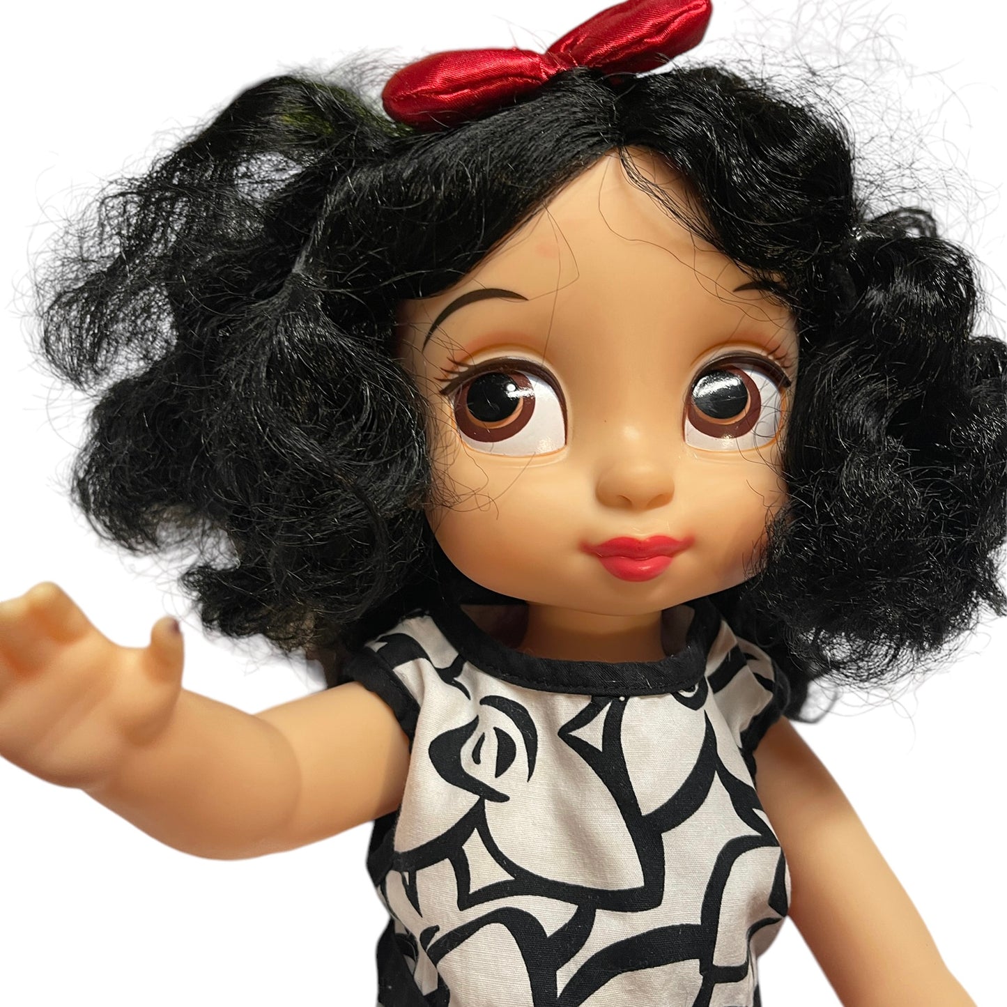 Disney Snow White 15" Animator Princess Toddler Doll, Huge Brown Eyes, Black Hair & Print Dress