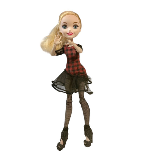 Ever After High First Chapter Cherise Hood, Original Outfit with Net Stockings and High Black Shoes