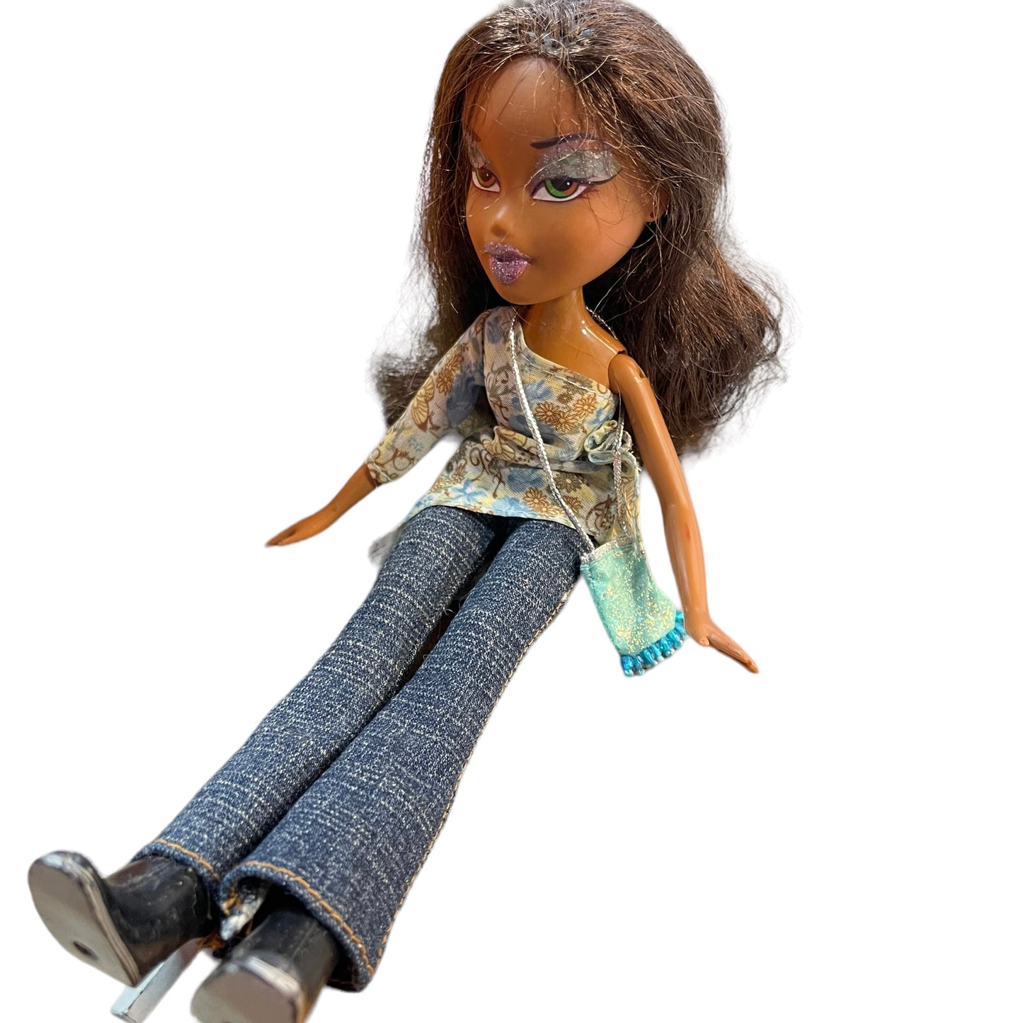 Bratz 2015 Yasmin Brunette Fashion Doll Outfit Complete with Purse & Boots