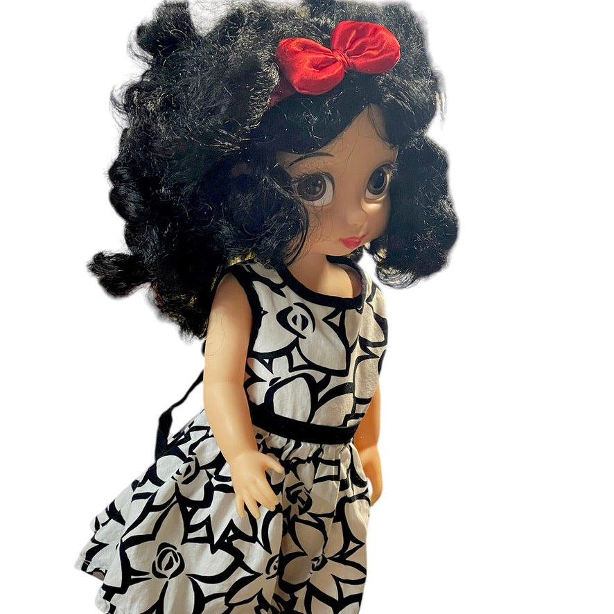 Disney Snow White 15" Animator Princess Toddler Doll, Huge Brown Eyes, Black Hair & Print Dress