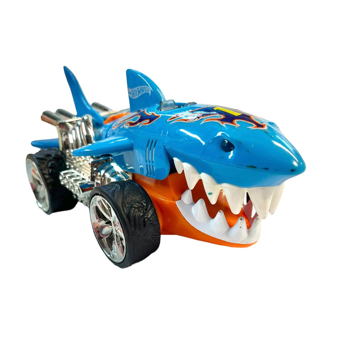 Hot Wheels Extreme Shark Cruiser Car Lights, Sounds, Motion 9"