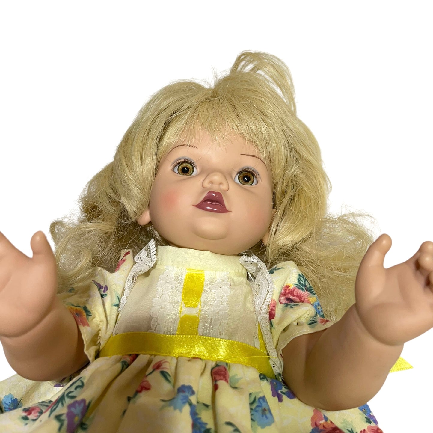 Exquisite Vintage 1995 Baby So Beautiful by Playmates EUC Original Outfit