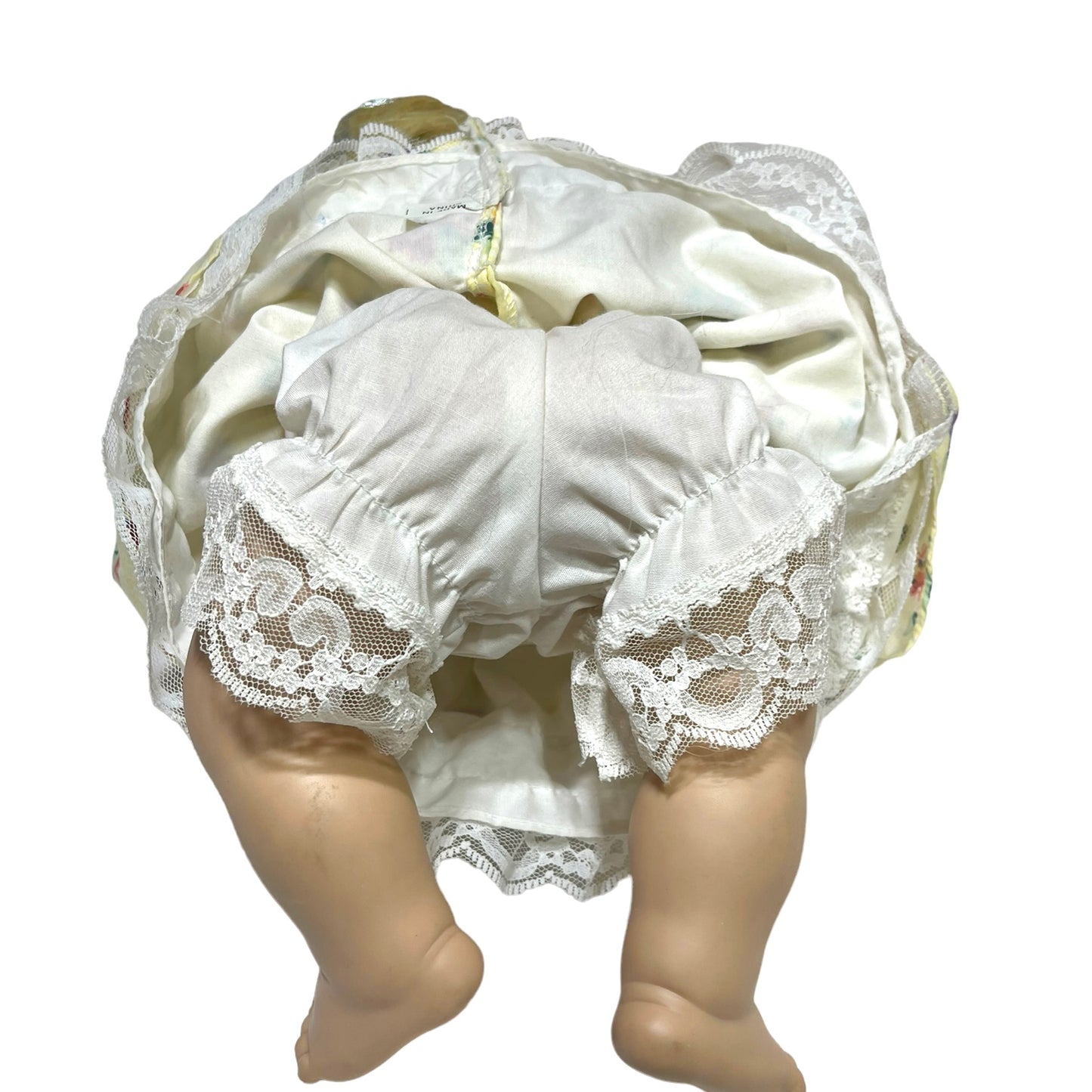 Exquisite Vintage 1995 Baby So Beautiful by Playmates EUC Original Outfit