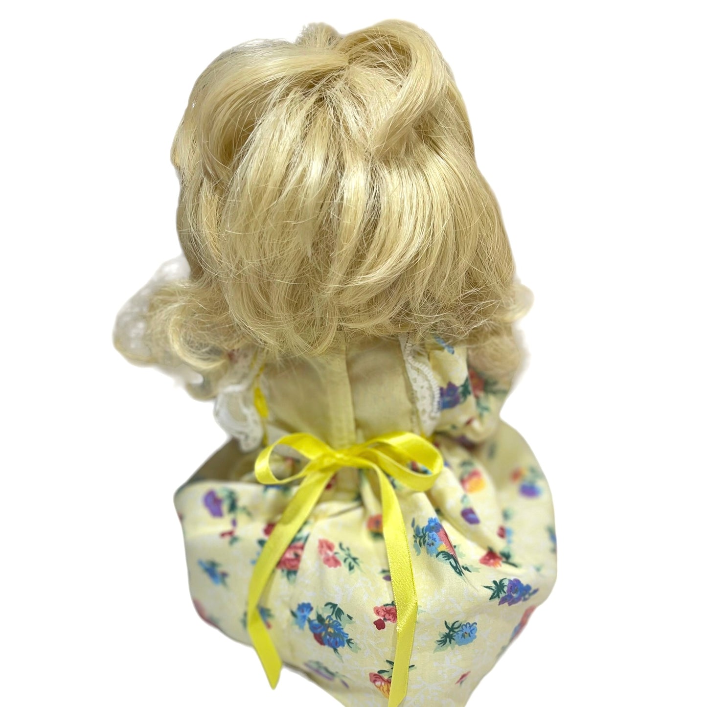 Exquisite Vintage 1995 Baby So Beautiful by Playmates EUC Original Outfit